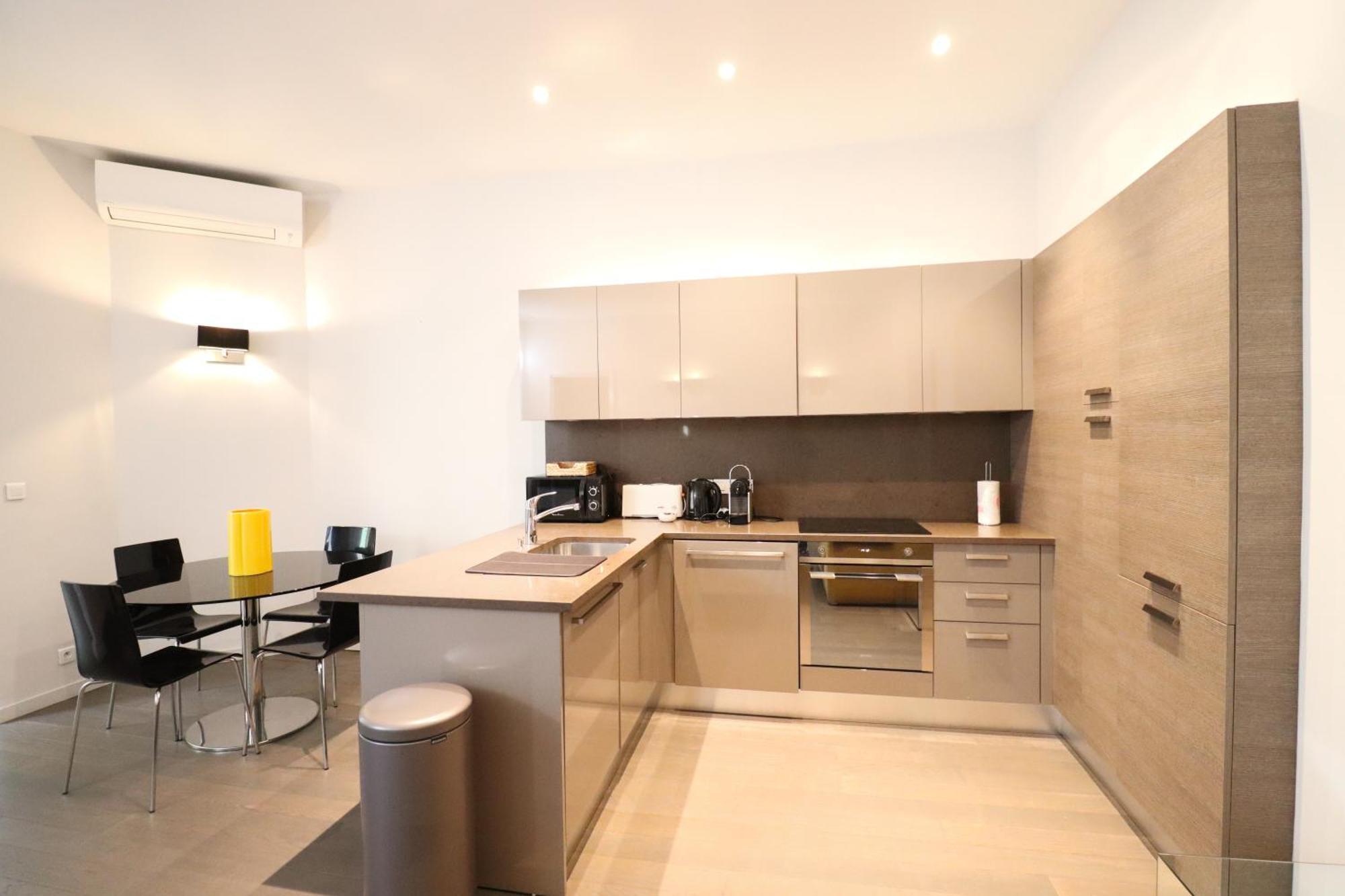 Residence Buttura Cannes Ruang foto